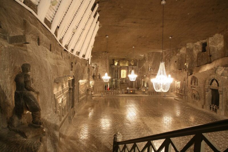 From Krakow: Wieliczka Salt Mine Tour - Walking into the Salt Mine: What You’ll See