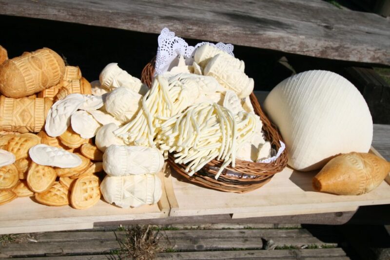 From Krakow: Zakopane Day Tour with Tasting & Funicular Ride - Gubałówka Hill Scenic Views and Sunset Moments