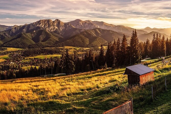 From Krakow: Zakopane Tour with Private Vehicle - Visiting the Jaszczurówka Wooden Chapel