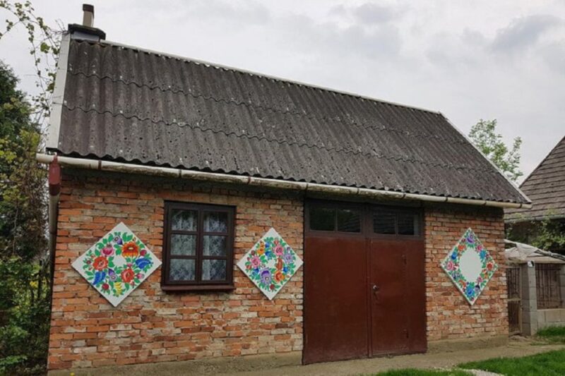 From Krakow: Zalipie and Painted Village Guided Tour - Frequently Asked Questions