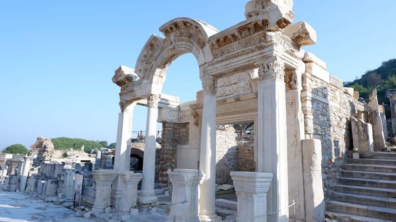 From Kusadasi: Ephesus Highlights Tour for Cruise Customers - Lunch in the Countryside: Authentic Turkish Flavors