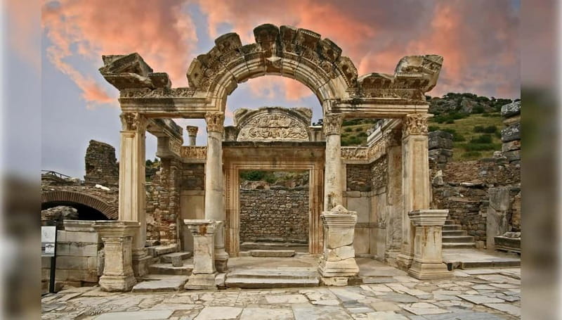 From Kusadasi: Ephesus Highlights Tour for Cruise Customers - Shopping and Cultural Demonstrations in Selcuk