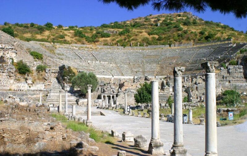 From Kusadasi or Selcuk: Full-Day Ephesus Tour with Lunch - Lunch Break at a Local Restaurant