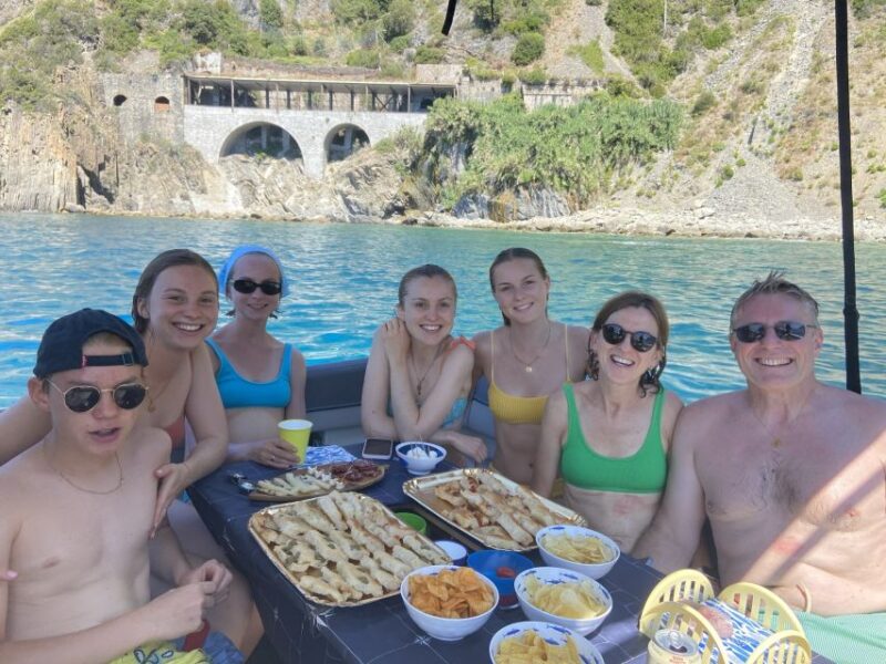 From La Spezia: Private Portofino Cruise w/ Lunch and Drinks - Portofino: 2 Hours of Fine Dining and Scenic Sights