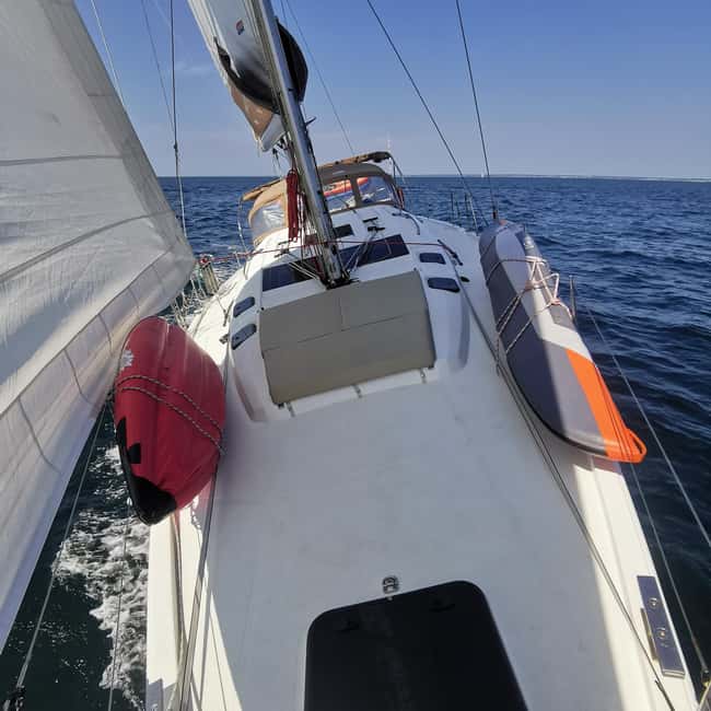 From La Trinité to Houât: a relaxing getaway on a private sailboat - Meeting Logistics and Group Experience