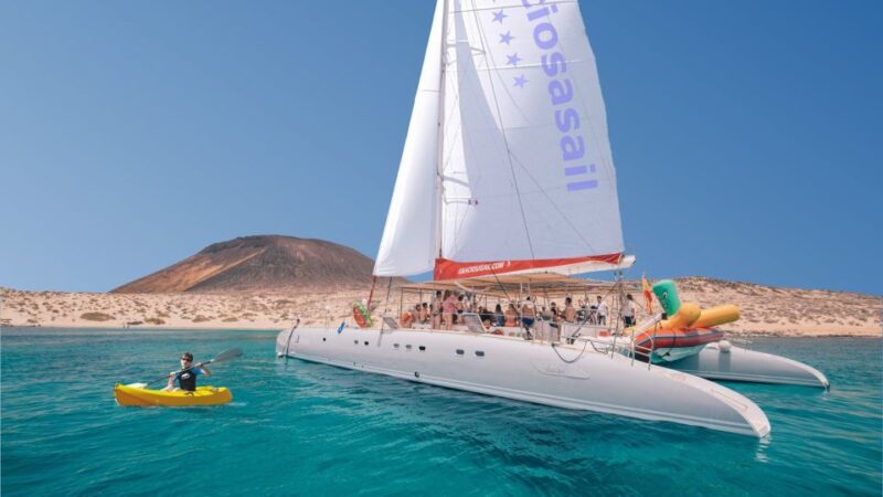 From Lanzarote: Sailing Day Trip Around La Graciosa - Discover La Graciosa on a Full-Day Sailing Adventure