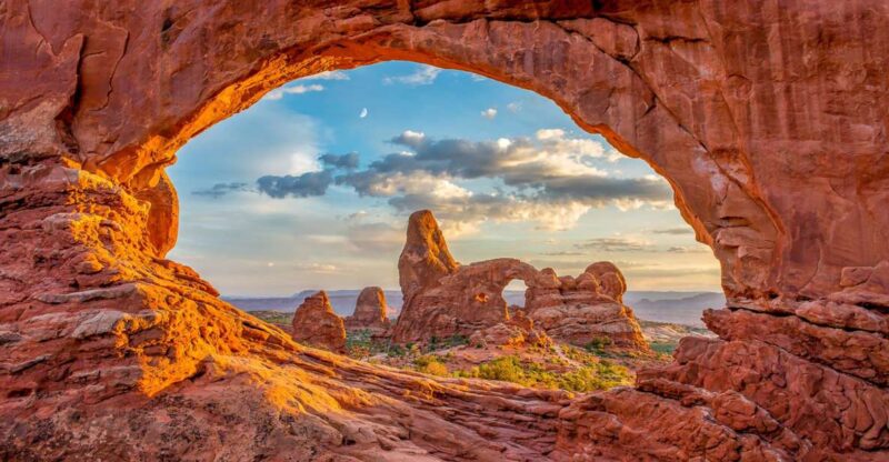 From Las Vegas: 7-Day Utah and Arizona National Parks Tour - Discover Utah and Arizona’s Most Famous National Parks in 7 Days