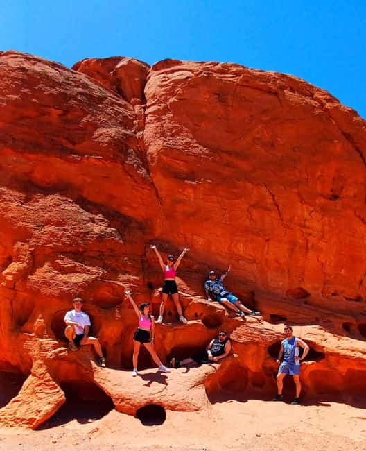 From Las Vegas: Valley of Fire Full-Day Guided Tour w/ Lunch - Marvel at Beehive Rock and Other Iconic Landmarks