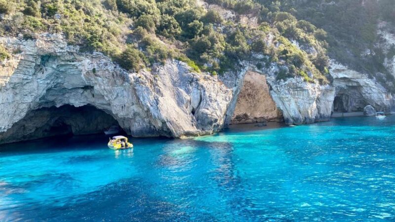 From Lefkimmi: Paxos, Antipaxos & Blue Caves Speedboat Tour - Comparing Similar Tours