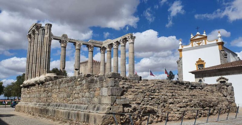 From Lisboa: Evora and Monsaraz Full-Day Tour - Key Points