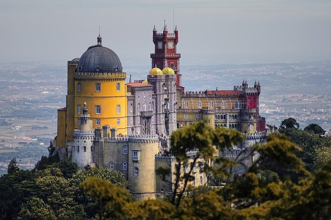 From Lisboa: Sintra, Cabo da Roca & Cascais Private Full Day Tour - Exploring Sintra, Cabo da Roca, and Cascais in One Private Day Trip
