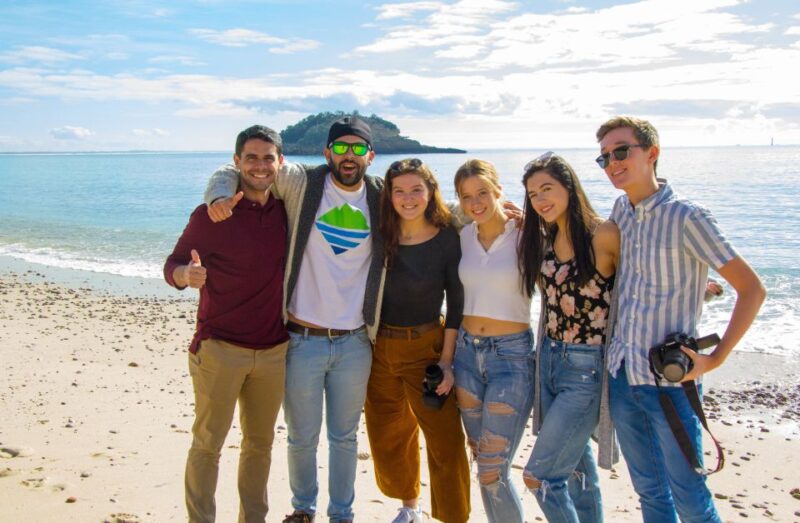 From Lisbon: Arrábida Day Tour & Wine Tasting - Relaxing and Dining at Praia do Creiro