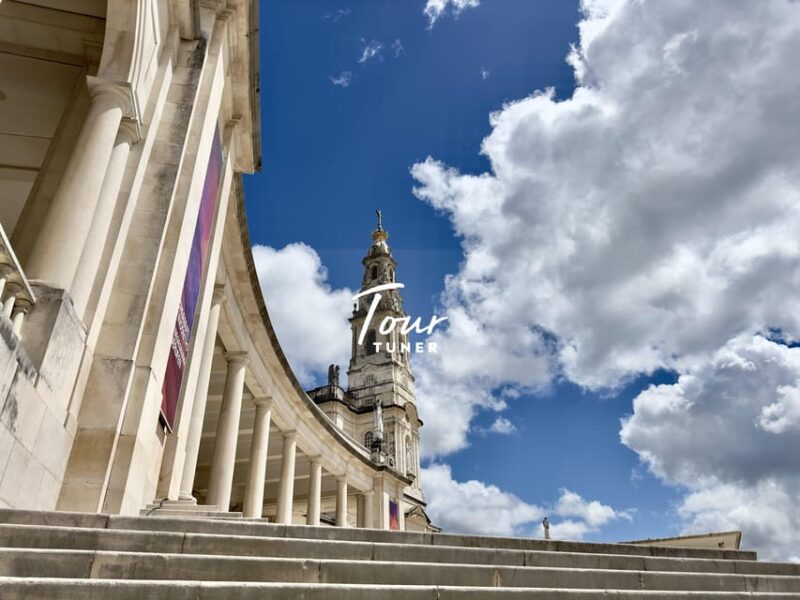 From Lisbon: Fátima, Nazaré, and Óbidos. Private Tour - Discover Portugal’s Highlights with a Private Tour to Fátima, Nazaré, and Óbidos