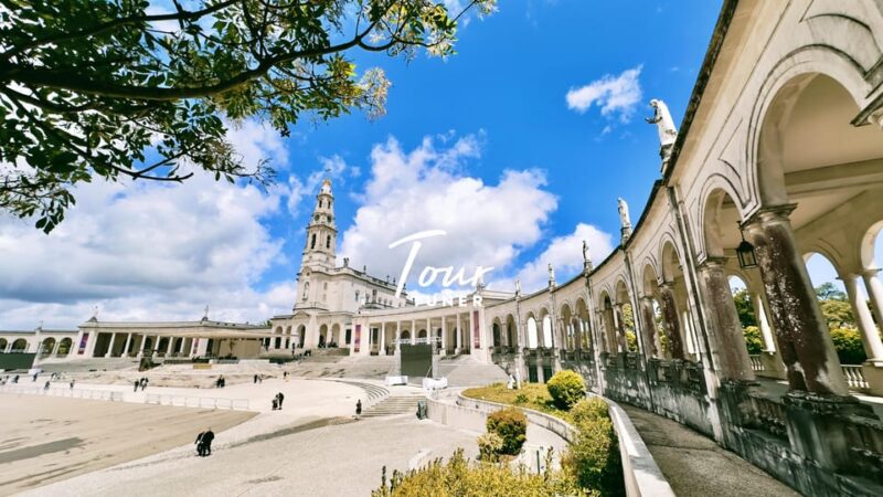 From Lisbon: Fátima, Nazaré, and Óbidos. Private Tour - Exploring Óbidos, Portugal’s Medieval Fairytale Village