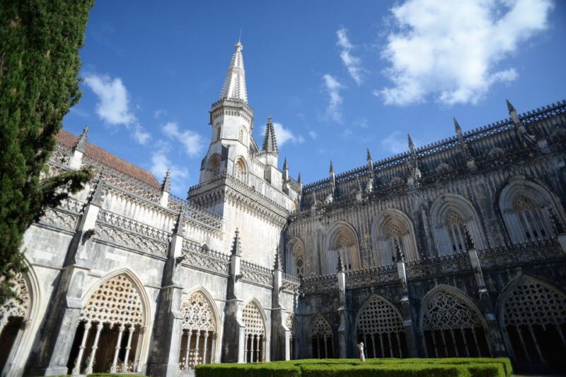 From Lisbon: Fatima, Nazaré, Batalha and Óbidos Tour - Explore Portugal’s Historic and Coastal Treasures with a Private Tour from Lisbon