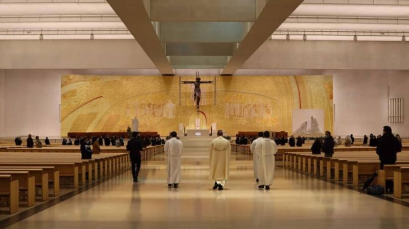 From Lisbon: Fátima Sanctuary & Little Shepherds Town Tour - Optional Private Group and Accessibility