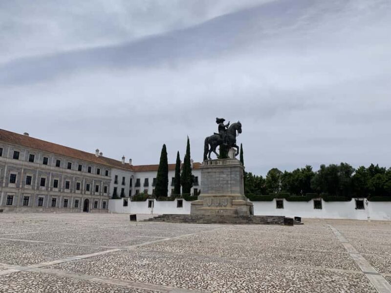 From Lisbon: Full-day guided tour to Elvas, a UNESCO city in the Alentejo - Practical Details and What to Bring