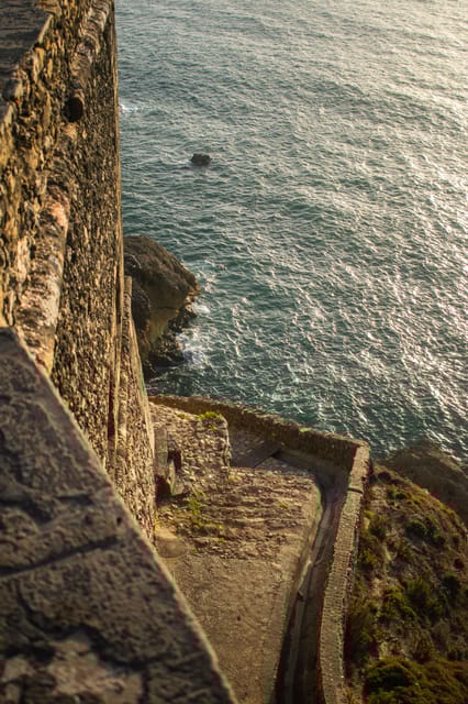 From Lisbon: Nazaré, Batalha, Óbidos, and Peniche Day Trip - Practical Details: How the Day Unfolds