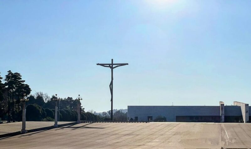 From Lisbon: Nazaré, Fátima, and Batalha Day Trip - From Lisbon to Nazaré: Exploring Portugal’s Coastal Treasure