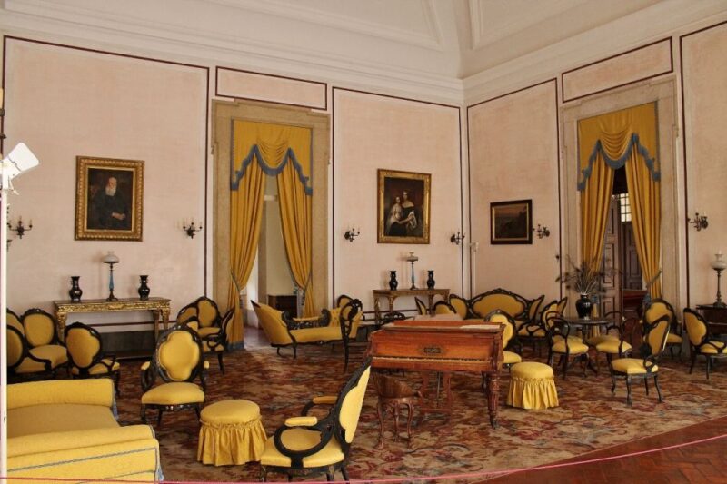 From Lisbon: Óbidos and Mafra Palace Private Tour - The Origins and Significance of Óbidos