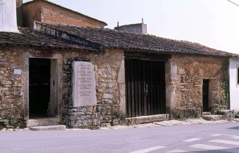 From Lisbon: Óbidos, Nazaré, and Fátima Day Trip - Practical Details and Tour Logistics