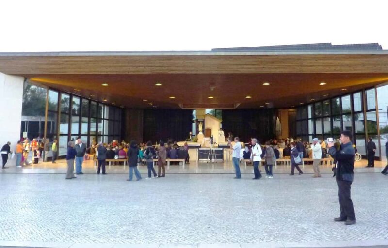 From Lisbon: Óbidos, Nazaré, and Fátima Day Trip - Frequently Asked Questions