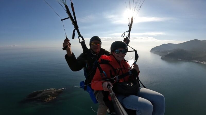 From Lisbon: Paragliding Pack (Flight+Video+Transportation) - Experience Provider and Language Support