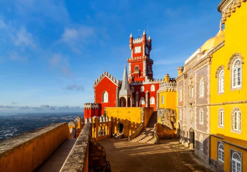 From Lisbon: Sintra, Nazaré, and Fátima Day Trip - Discovering Nazaré’s Seaside Traditions and Views