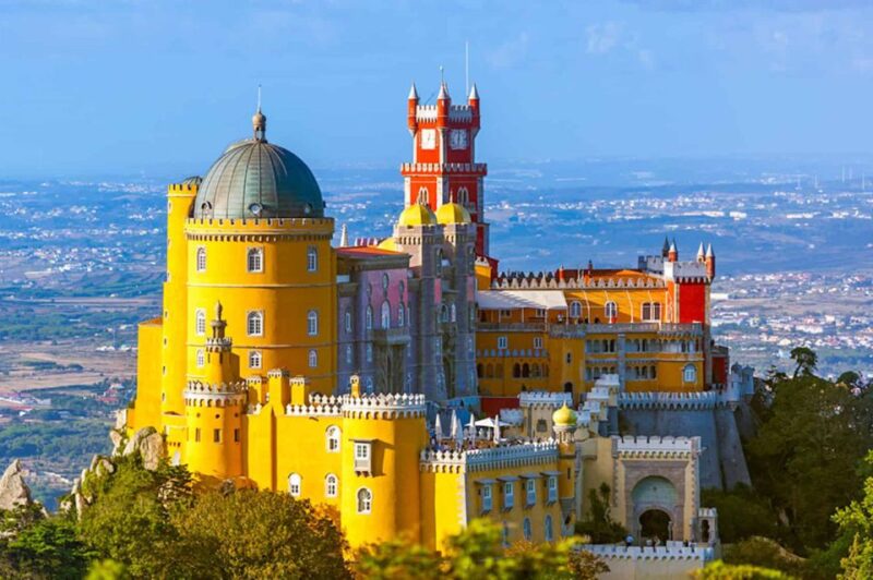 From Lisbon: Sintra, Pena Palace & Cabo da Roca Hiking Tour - The Charm of Sintra’s Historic Streets