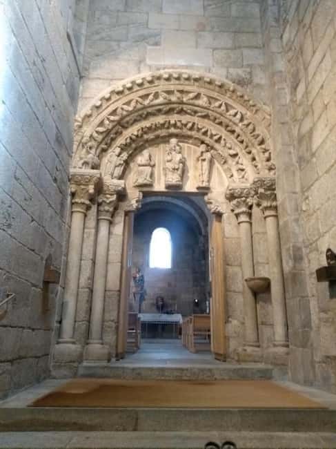 From Lisbon: To Santiago de Compostela Day Trip with Fatima - Scenic Drive from Portugal to Galicia, Spain