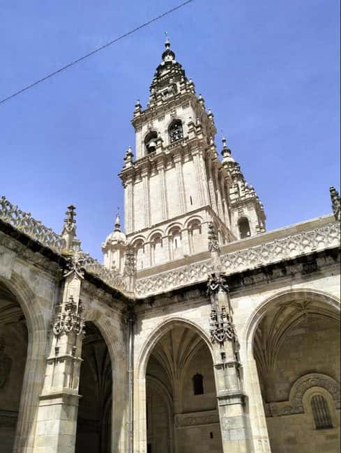 From Lisbon: To Santiago de Compostela Day Trip with Fatima - Accommodation and Optional Next-Day Transfers