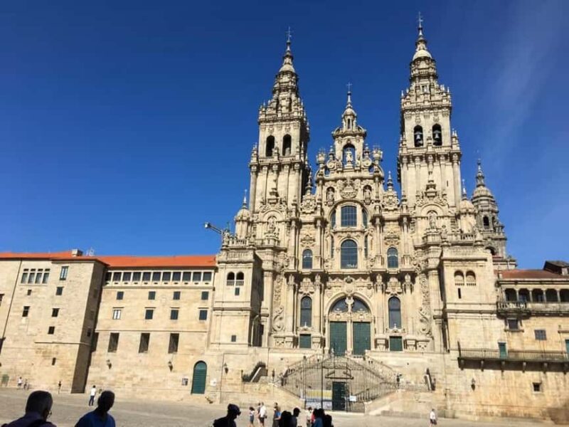 From Lisbon: To Santiago de Compostela Day Trip with Fatima - Meet the Guide: Multilingual and Knowledgeable