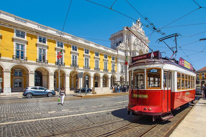 From Lisbon: Transfer to Porto with up to 3 City Stops - Discover Portugal with a Private Lisbon to Porto Transfer and Up to 3 Stops