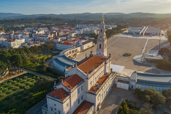 From Lisbon: Transfer to Porto with up to 3 City Stops - Coimbra’s Historic University and Baroque Library