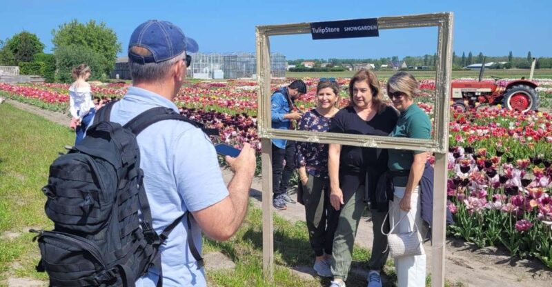 From Lisse: Flower Bike Tour Around Keukenhof Small Group - Visiting the Show Garden at a Tulip Farm