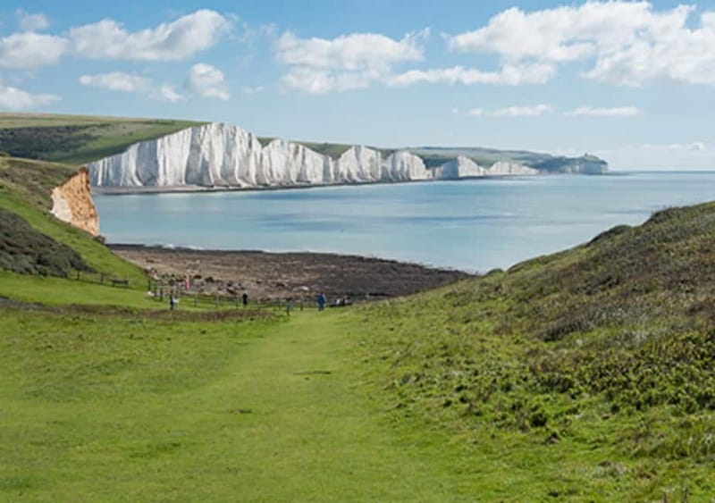 From London: Canterbury and White Cliffs of Dover Group Tour - Admiring the White Cliffs of Dover and Dover Castle Views