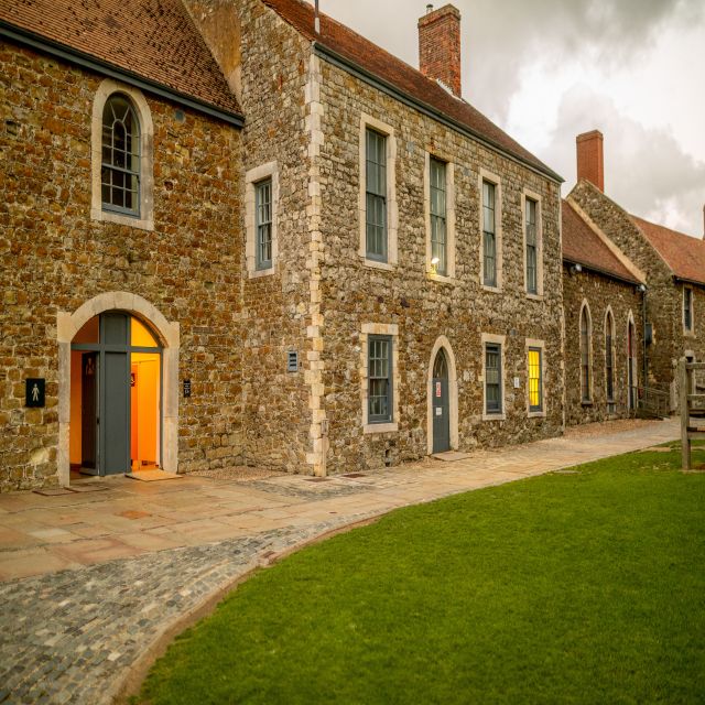 From London: Dover Castle and White Cliffs Tour by Car - Walking Along the White Cliffs of Dover for Stunning Ocean Views