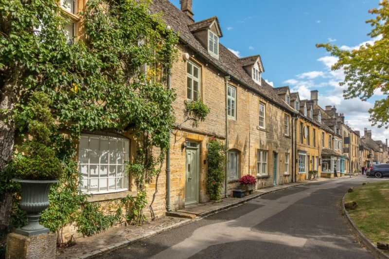 From London: Full-Day Cotswolds Small-Group Tour - Comfortable Transportation and Expert Guidance