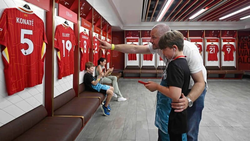 From London: Liverpool FC Stadium & Museum Rail Day Tour - Important Tips and Considerations for Travelers