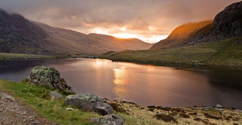 From London: North Wales, Snowdonia & Caernarfon Castle Tour - Return Journey and Practicalities