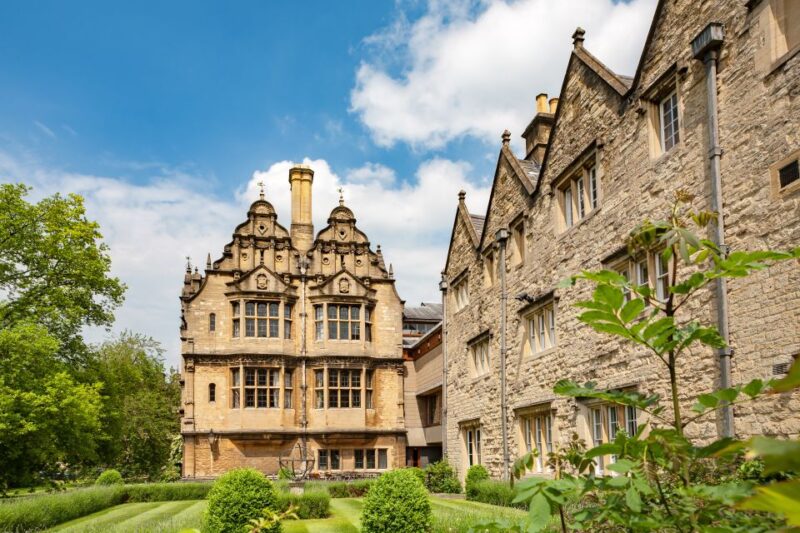 From London: Oxford Highlights Private Half-Day Guided Tour - Optional Visit to Cotswolds Villages in the 9-Hour Tour