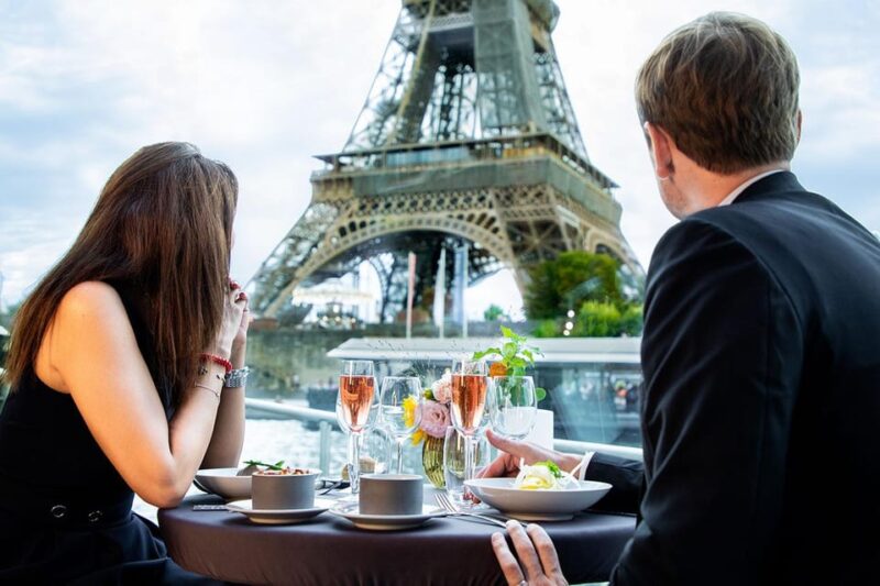 From London: Paris Tour with Sightseeing Bus & Lunch Cruise - The Seine River Lunch Cruise Experience