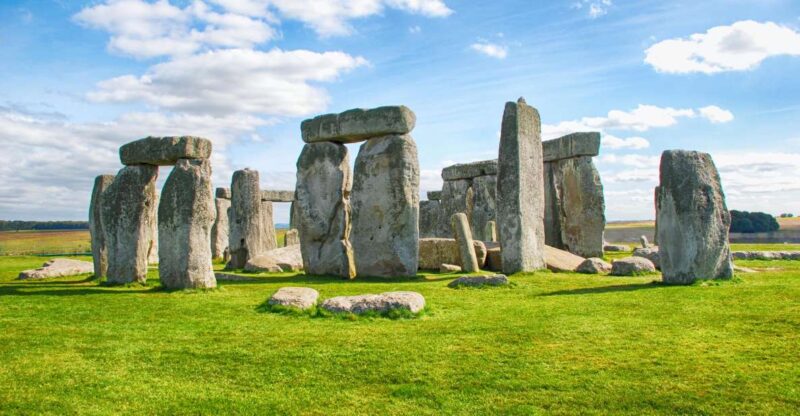 From London: Private Trip to Stonehenge with Hotel Transfer - Scenic Drive with Views on the Road