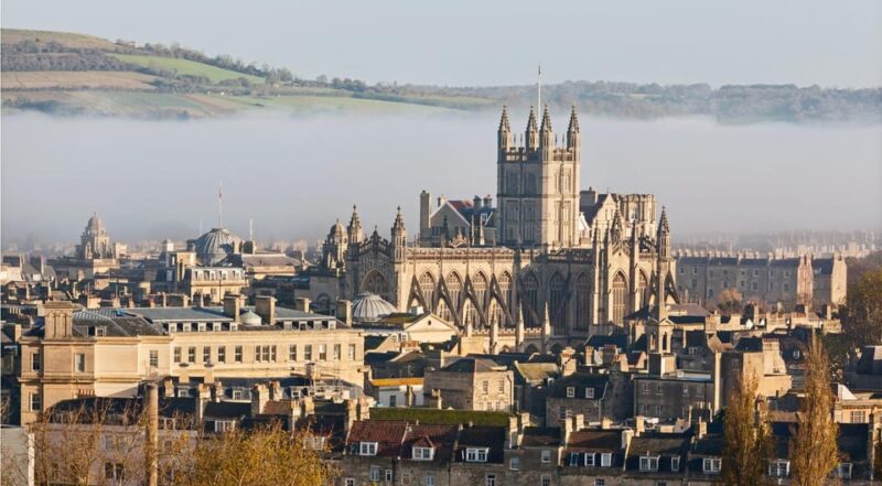 From London: Small Group Stonehenge, Bath & Cotswolds Tour - The Tours Logistics and Group Size