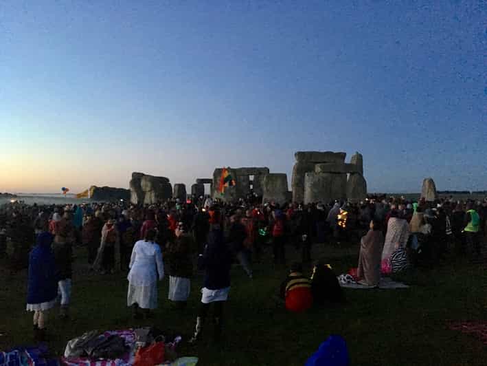 From London: Stonehenge Summer Solstice Sunrise Shuttle - From London to Wiltshire for the Summer Solstice Sunrise