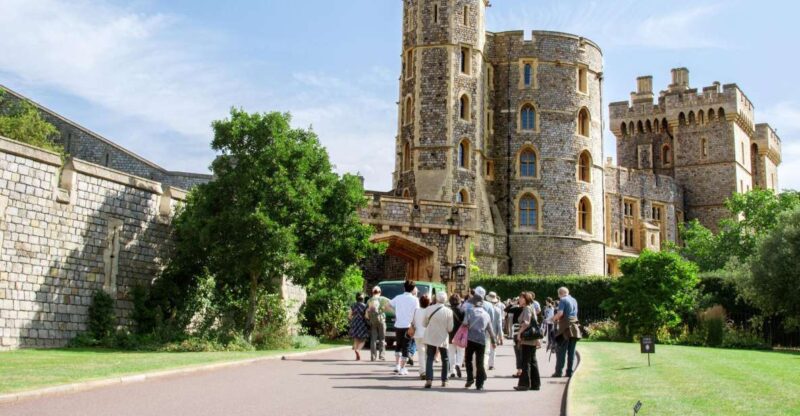 From London: Windsor Castle, Bath, and Stonehenge Day Trip - Practical Tips and Considerations