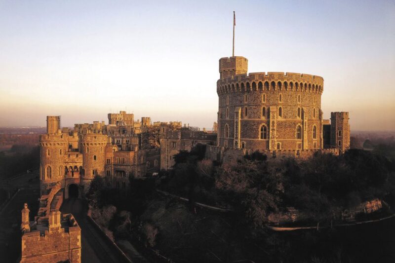 From London: Windsor Castle Royal Afternoon Sightseeing Tour - The Experience of the Transportation and Meeting Point