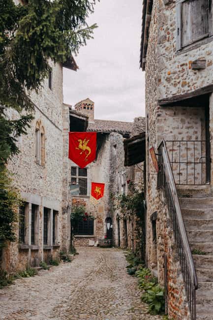 From Lyon : Beaujolais - Pérouges Full Day Shared Trip - Practical Details: Meeting Point and Group Size