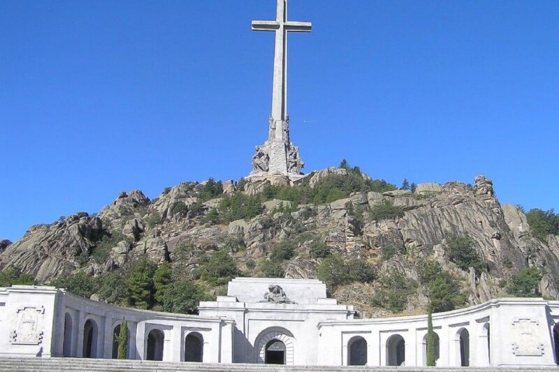 From Madrid: Escorial Monastery & Valley of the Fallen Trip - The Logistics: Starting, Stops, and Ending Points