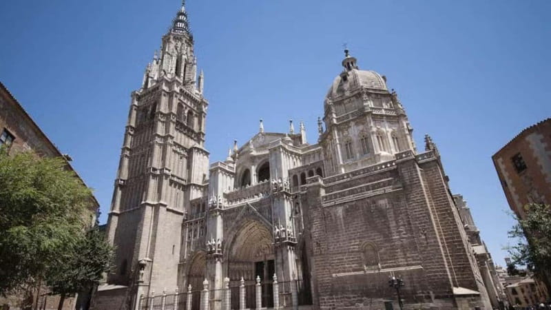 From Madrid: Excursion to Toledo and Segovia, two most visited destinations - Starting in Madrid: Meet at Las Ventas for an Early Morning Departure